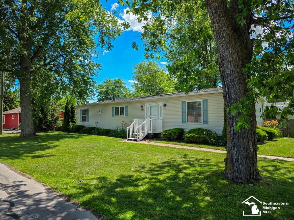 4381 Second Street, Newport, MI 48166