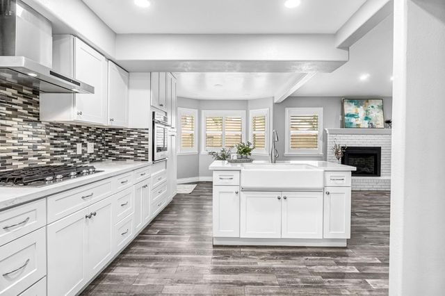 1885 N Frankwood Avenue, Reedley, CA 93654