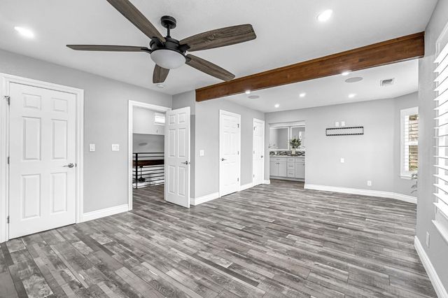 1885 N Frankwood Avenue, Reedley, CA 93654