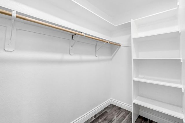 1885 N Frankwood Avenue, Reedley, CA 93654