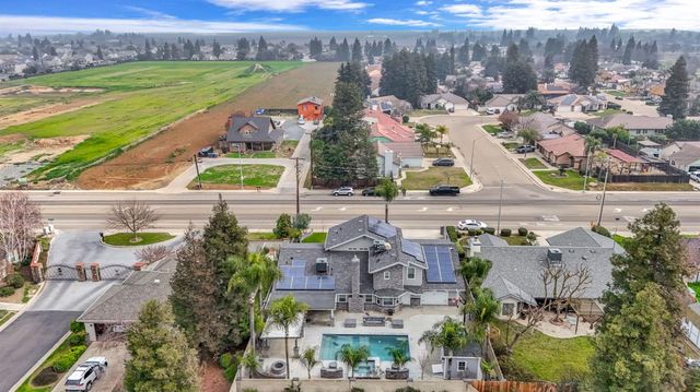 1885 N Frankwood Avenue, Reedley, CA 93654