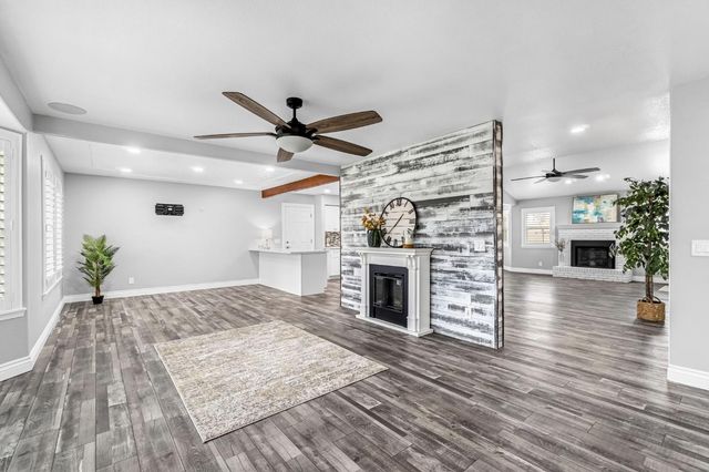 1885 N Frankwood Avenue, Reedley, CA 93654