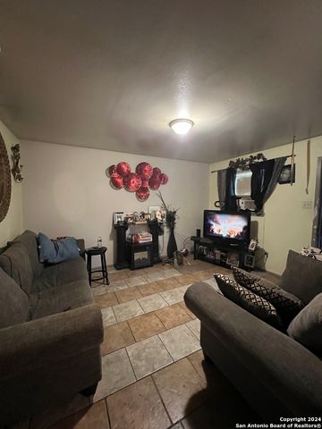710 E Southcross Blvd, San Antonio, TX 78214