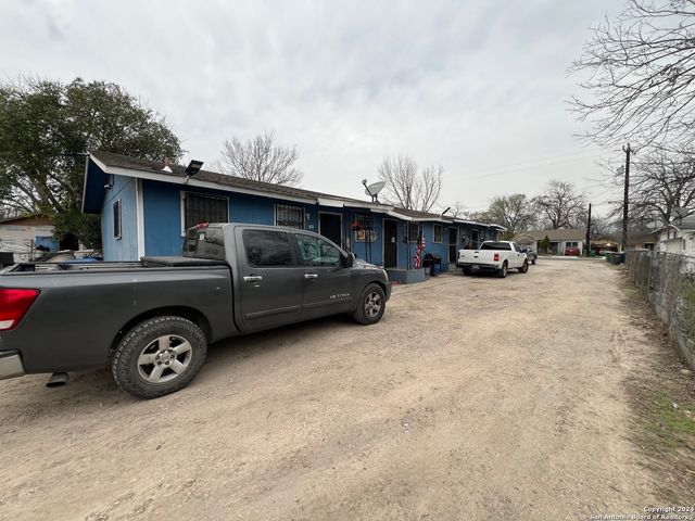 710 E Southcross Blvd, San Antonio, TX 78214