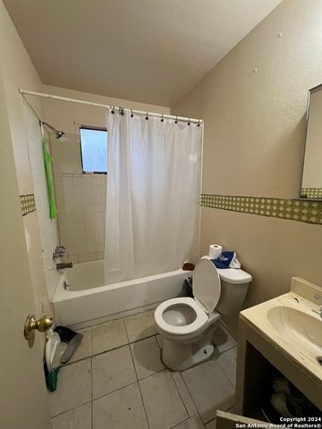 710 E Southcross Blvd, San Antonio, TX 78214