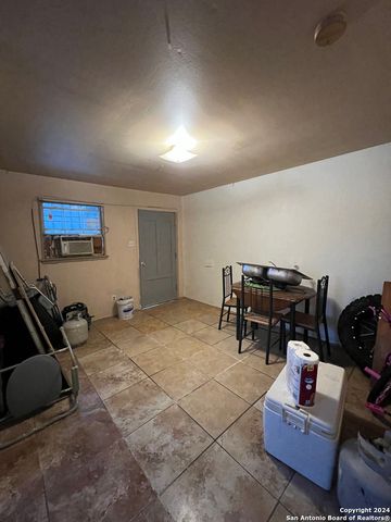 710 E Southcross Blvd, San Antonio, TX 78214