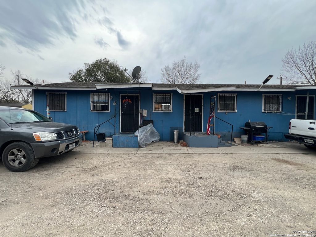 710 E Southcross Blvd, San Antonio, TX 78214