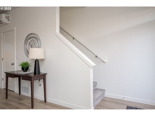 8353 N Newman St, Portland, OR 97203