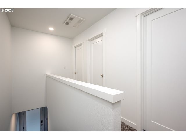 8353 N Newman St, Portland, OR 97203