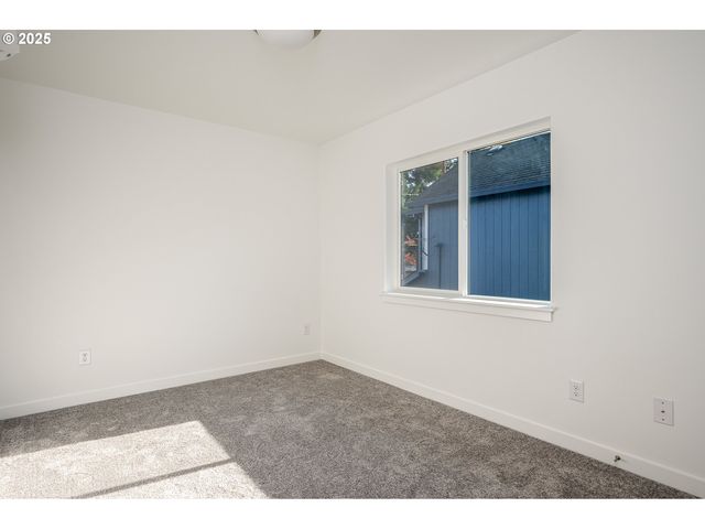 8353 N Newman St, Portland, OR 97203