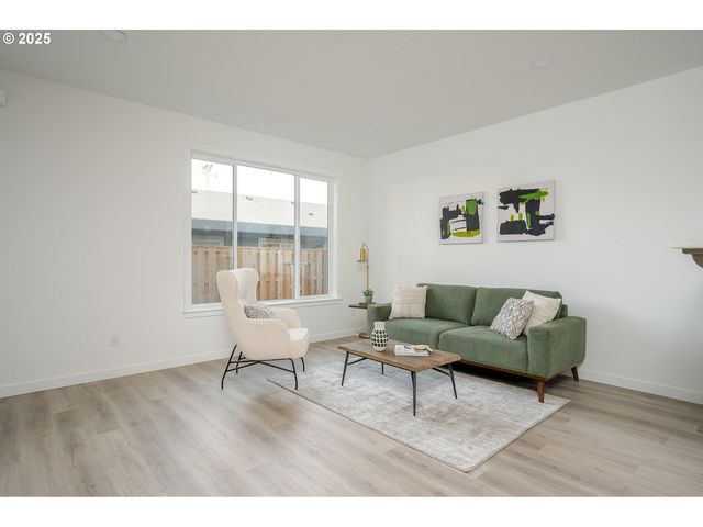 8353 N Newman St, Portland, OR 97203