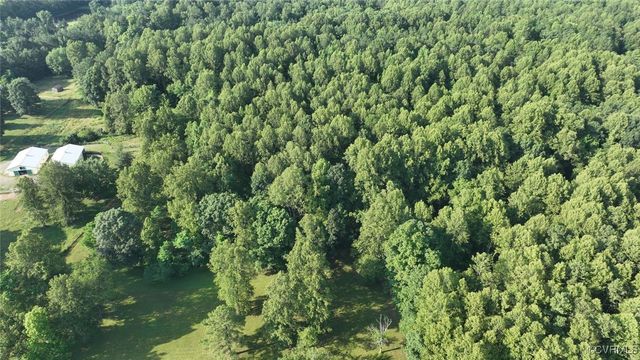 2013 Covington Rd, Crozier, VA 23039