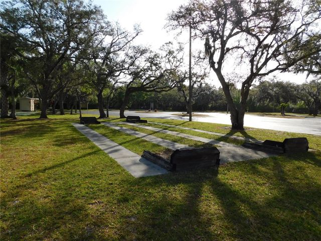 1310 PINE ISLAND DRIVE N, St Cloud, FL 34771