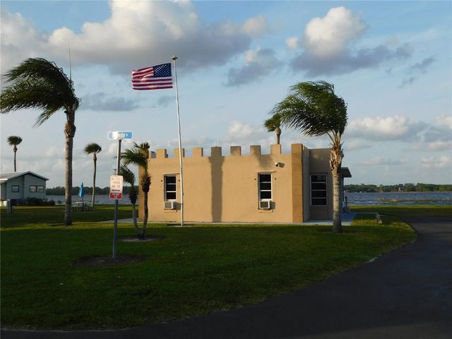 1310 PINE ISLAND DRIVE N, St Cloud, FL 34771