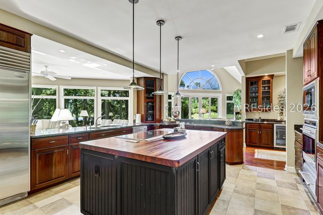 6 Davant Ct, Hilton Head Island, SC 29928