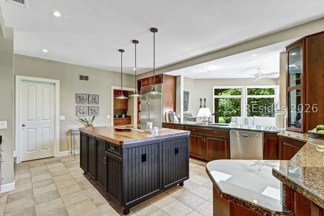 6 Davant Ct, Hilton Head Island, SC 29928