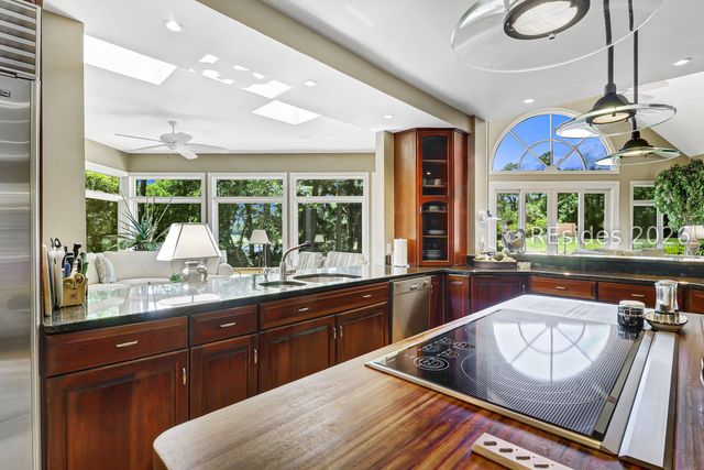 6 Davant Ct, Hilton Head Island, SC 29928