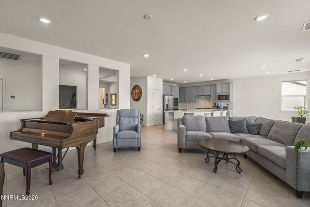 10591 Claim Jumper Way, Reno, NV 89521