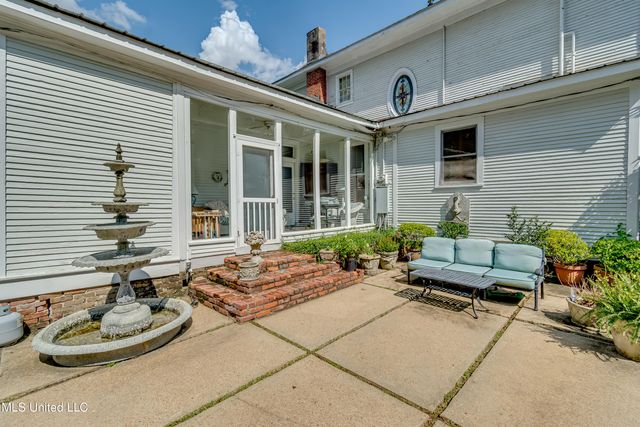 115 Railroad Avenue, Terry, MS 39170