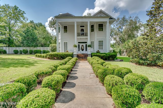 115 Railroad Avenue, Terry, MS 39170