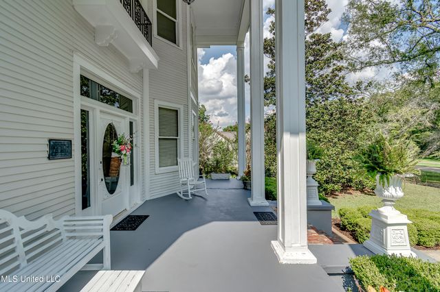 115 Railroad Avenue, Terry, MS 39170