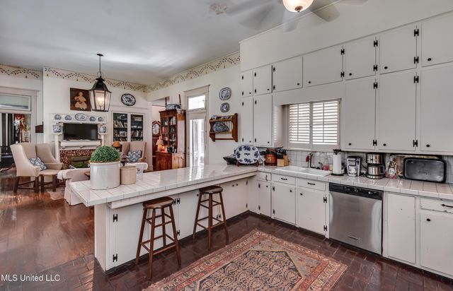 115 Railroad Avenue, Terry, MS 39170