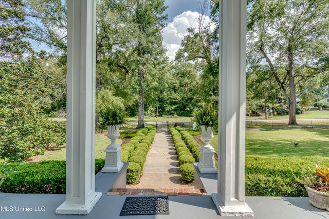 115 Railroad Avenue, Terry, MS 39170