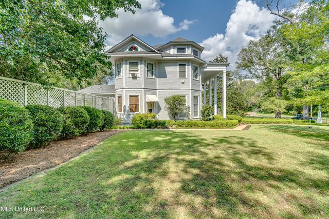115 Railroad Avenue, Terry, MS 39170
