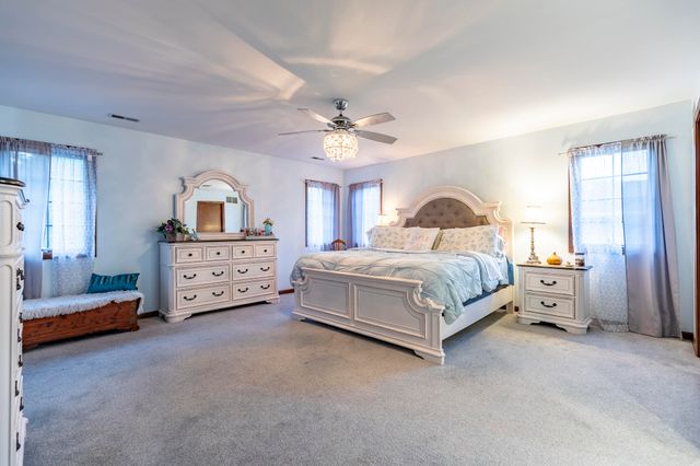 236 N Elgin Street, Griffith, IN 46319