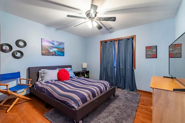 236 N Elgin Street, Griffith, IN 46319