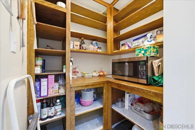 214 Summit Ave, Fallbrook, CA 92028