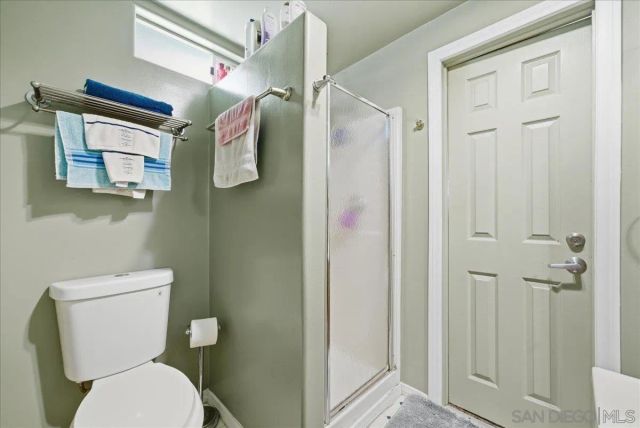 214 Summit Ave, Fallbrook, CA 92028