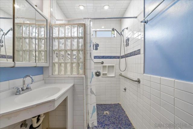 214 Summit Ave, Fallbrook, CA 92028