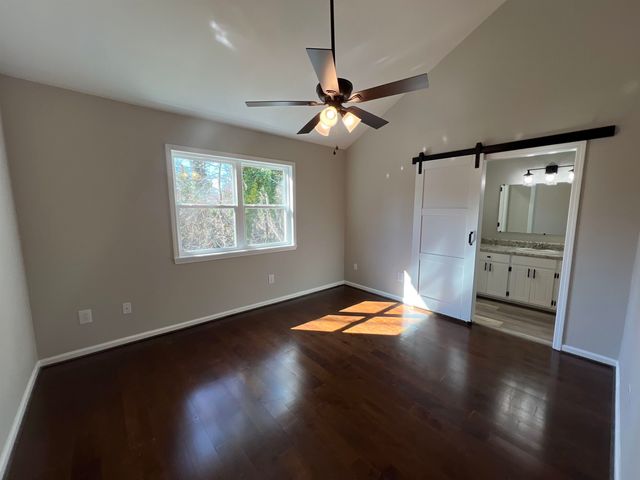 10 Village West Ct, Spartanburg, SC 29301