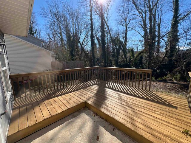 10 Village West Ct, Spartanburg, SC 29301