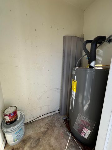 10 Village West Ct, Spartanburg, SC 29301