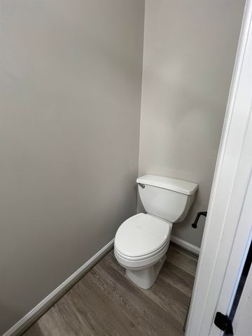 10 Village West Ct, Spartanburg, SC 29301