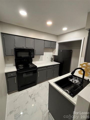 11040 Harrowfield Road, Charlotte, NC 28226