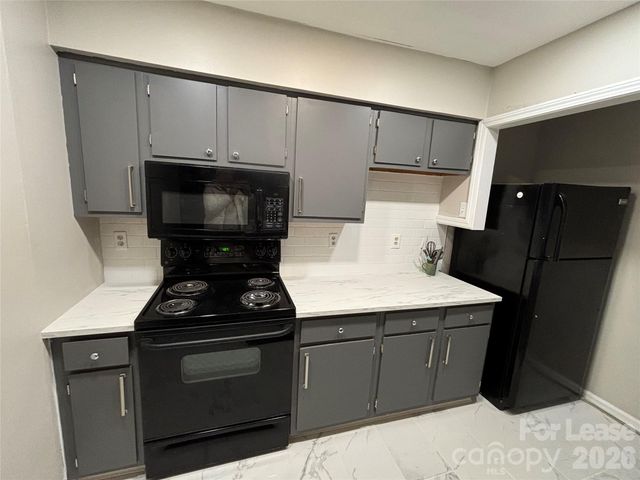 11040 Harrowfield Road, Charlotte, NC 28226