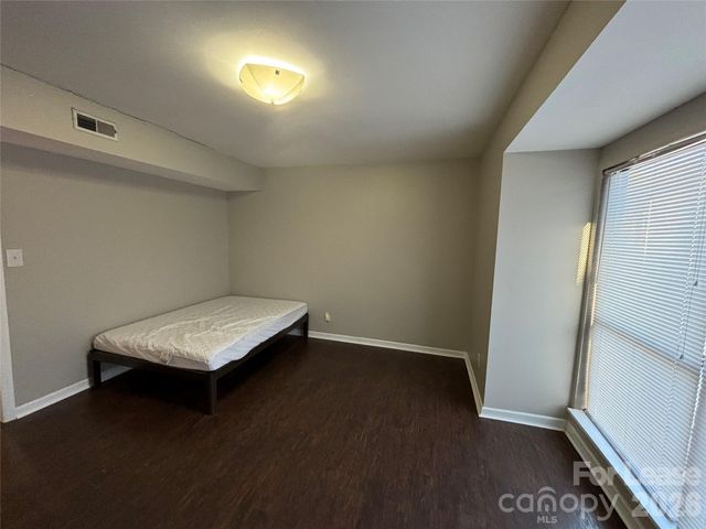 11040 Harrowfield Road, Charlotte, NC 28226
