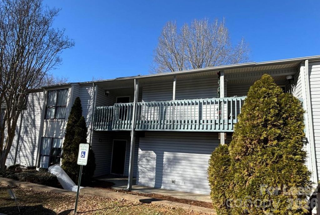 11040 Harrowfield Road, Charlotte, NC 28226