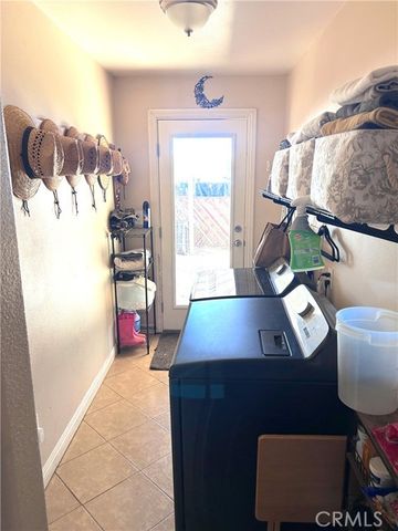 4065 E 9th Street, Pomona, CA 91766