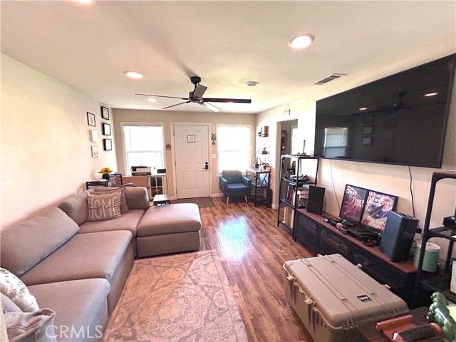 4065 E 9th Street, Pomona, CA 91766