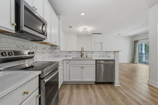 4846 Bevendean Dr Unit C9, Nashville, TN 37211