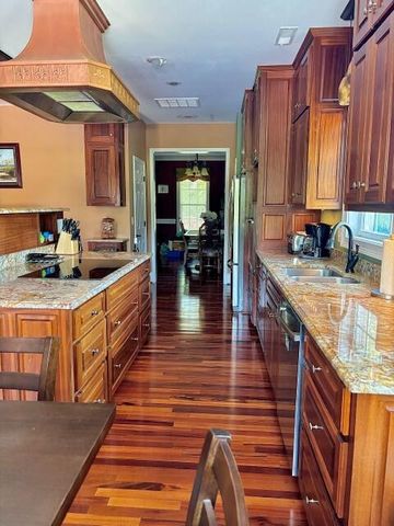 1158 Doral Drive, Manning, SC 29102