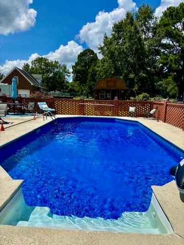 1158 Doral Drive, Manning, SC 29102