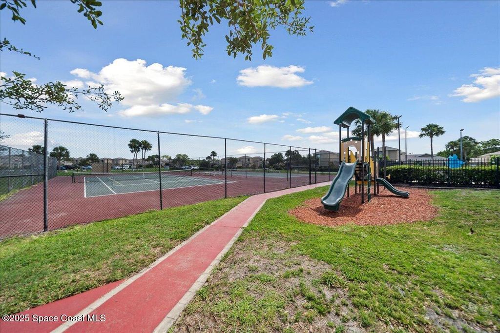 Image 18 of property listing at 1020 Abada Court NE, 108, Palm Bay, FL 32905