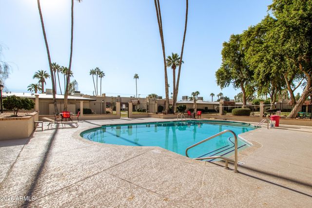 1320 E BETHANY HOME Road 54, Phoenix, AZ 85014