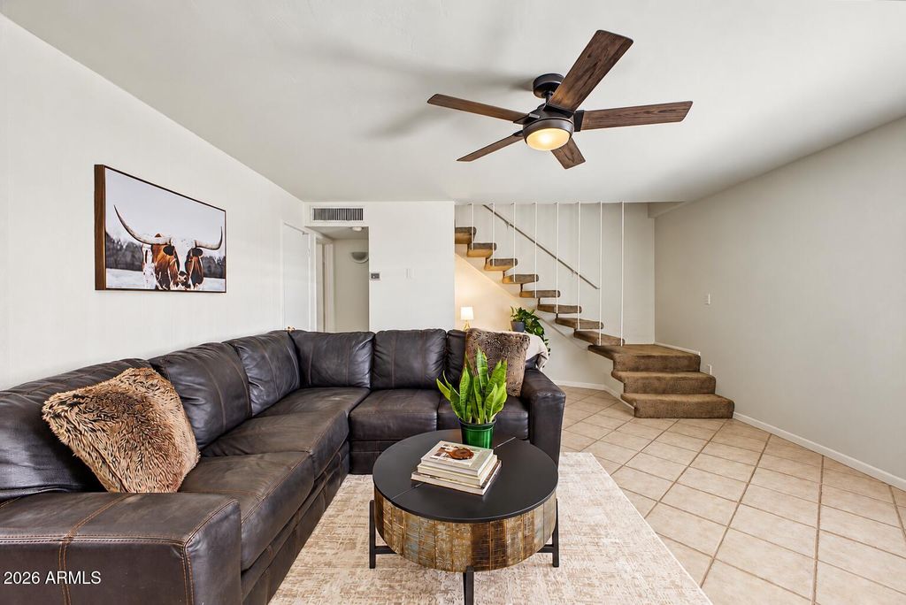 1320 E BETHANY HOME Road 54, Phoenix, AZ 85014