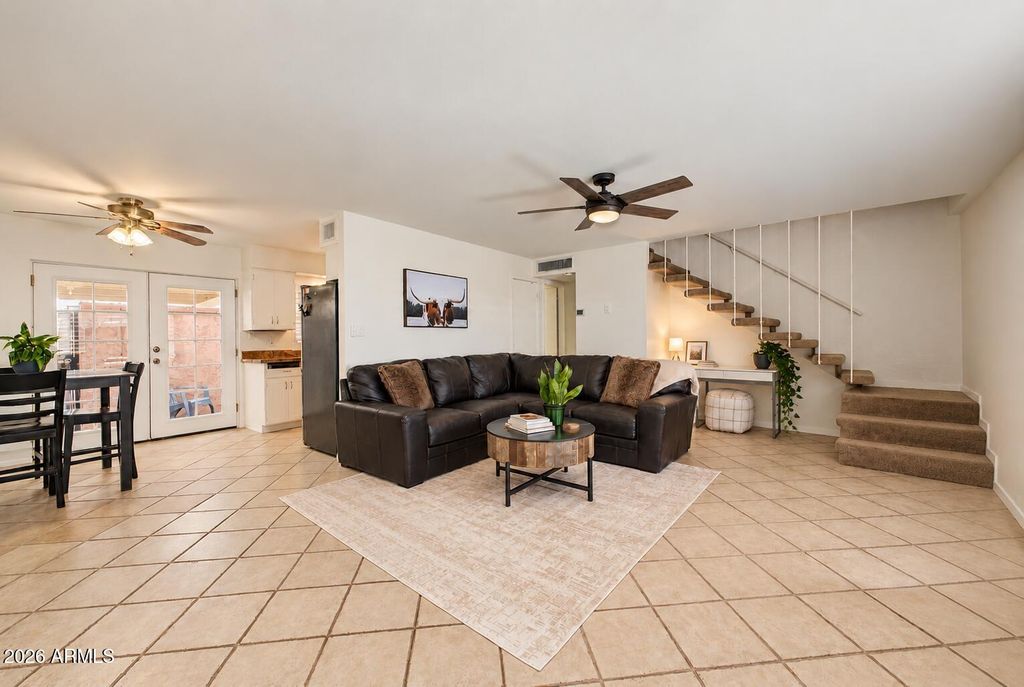 1320 E BETHANY HOME Road 54, Phoenix, AZ 85014 — photo 2